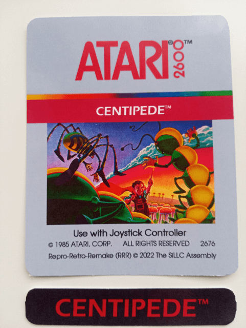 Ersatz Cartridge Silber Label für Atari Corp. 2600 Spiel Centipede - ATARI2600 - Atari 2600 - Packshot Ersatz Cartridge Silber Label für Atari Corp. 2600 Spiel Centipede - ATARI2600 - Atari 2600 - Packshots